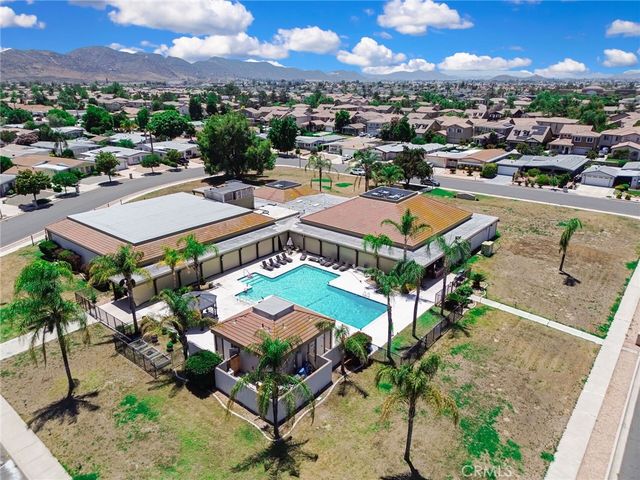 1923 Tamarack, Hemet, CA 92545