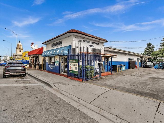 2112 NW 36th St, Miami, FL 33142