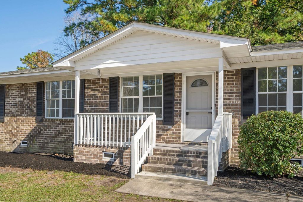 1114 Temple St., Conway, SC 29527