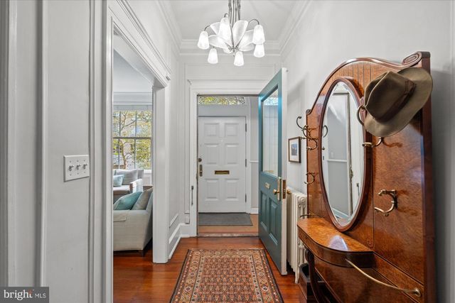 2021 Q ST NW, Washington, DC 20009