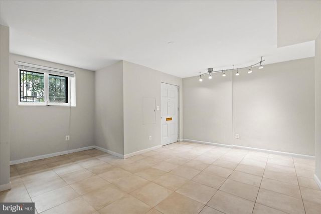 2021 Q ST NW, Washington, DC 20009