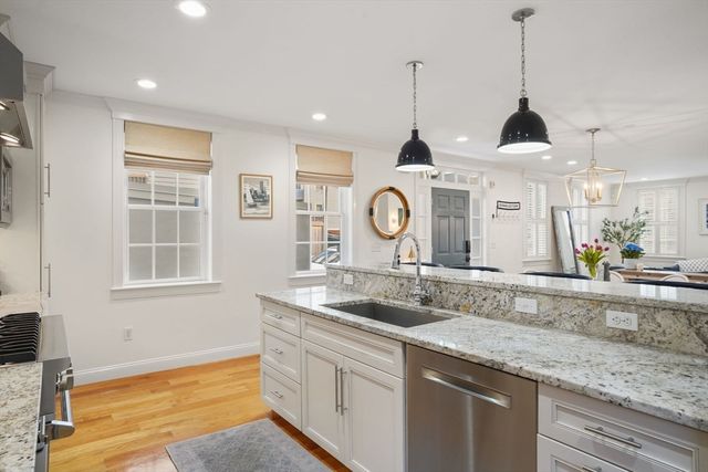 127 High St, Boston, MA 02129