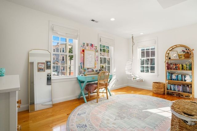 127 High St, Boston, MA 02129