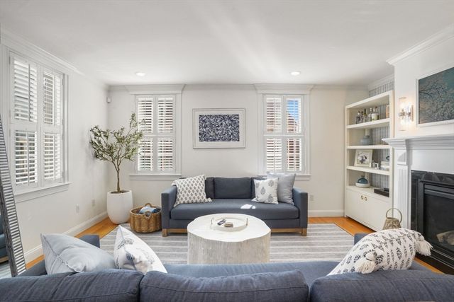 127 High St, Boston, MA 02129