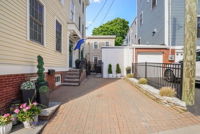 127 High St, Boston, MA 02129