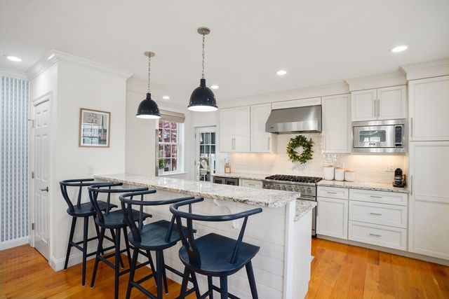 127 High St, Boston, MA 02129
