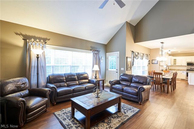 222 Emerald Avenue, Streetsboro, OH 44241