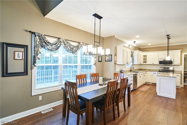 222 Emerald Avenue, Streetsboro, OH 44241