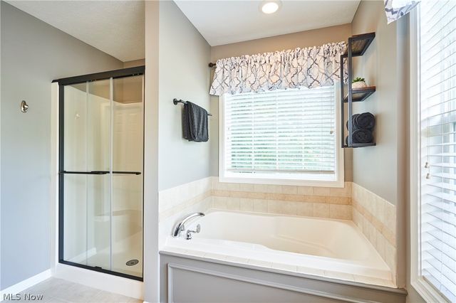 222 Emerald Avenue, Streetsboro, OH 44241