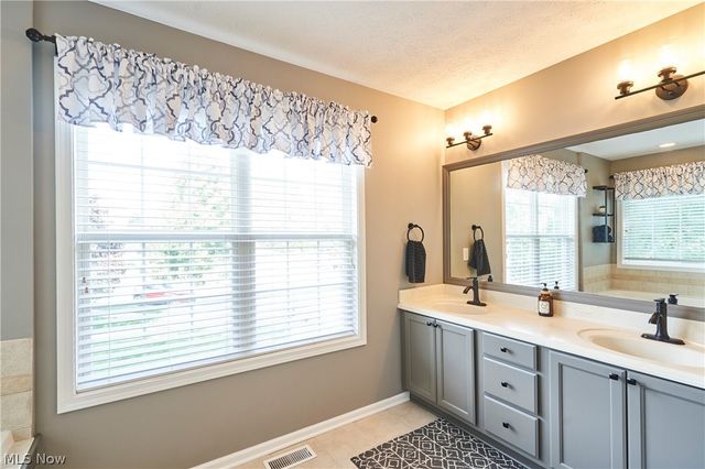 222 Emerald Avenue, Streetsboro, OH 44241