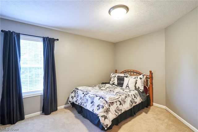 222 Emerald Avenue, Streetsboro, OH 44241