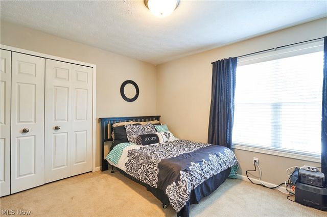 222 Emerald Avenue, Streetsboro, OH 44241