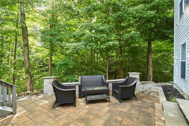 222 Emerald Avenue, Streetsboro, OH 44241