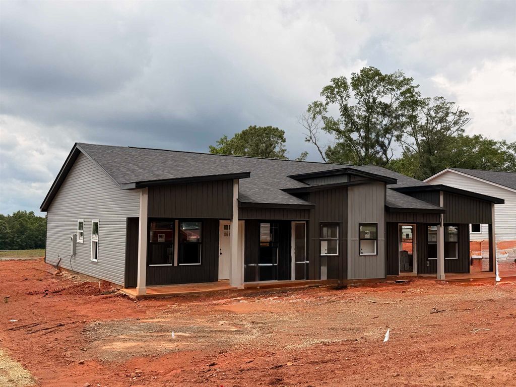 117 Skyview Drive, Sparanburg, SC 29303