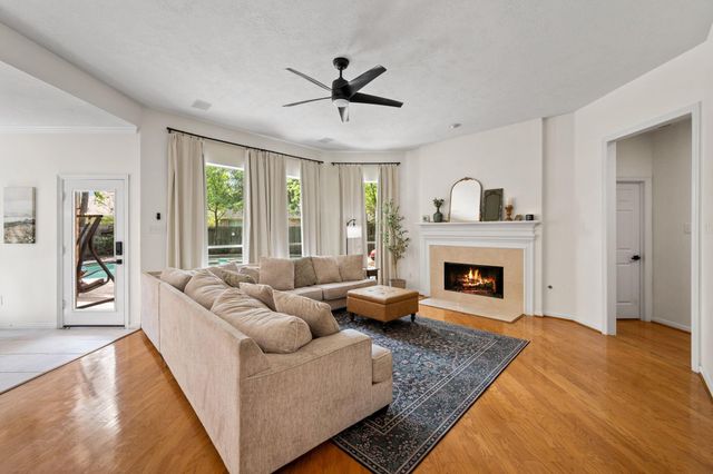 3207 S Woodstream Way, Houston, TX 77345