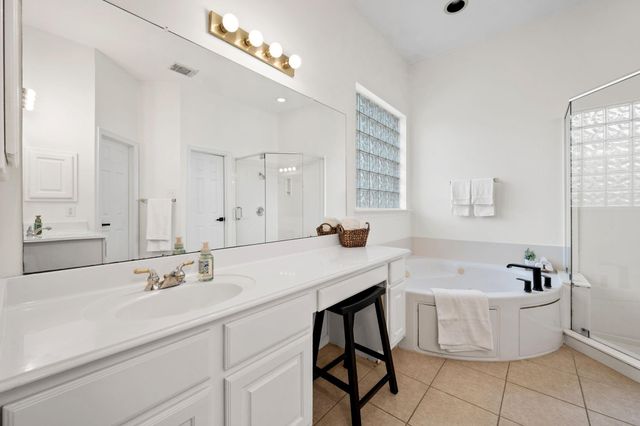 3207 S Woodstream Way, Houston, TX 77345