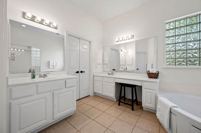 3207 S Woodstream Way, Houston, TX 77345