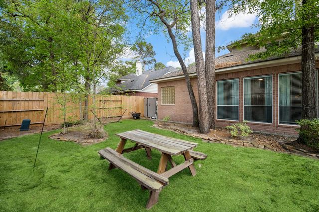 3207 S Woodstream Way, Houston, TX 77345