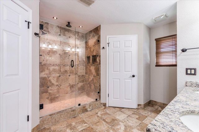 505 Canyon Wren DR, Buda, TX 78610