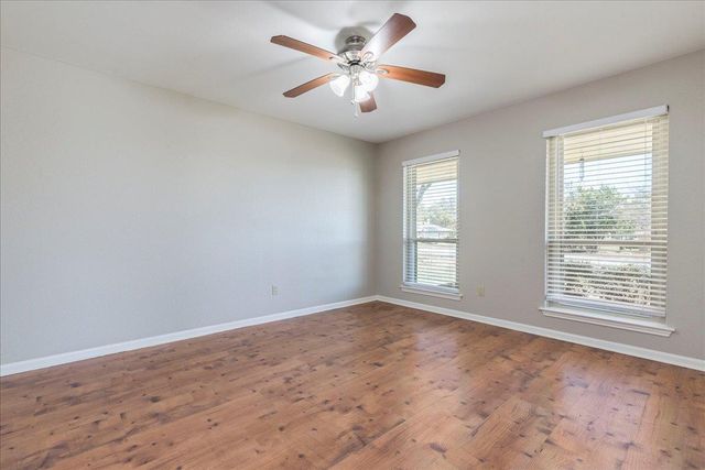 505 Canyon Wren DR, Buda, TX 78610