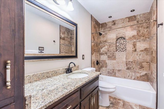 505 Canyon Wren DR, Buda, TX 78610