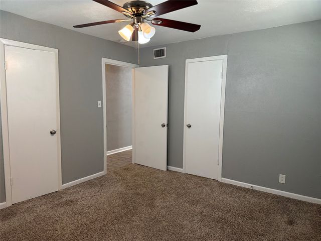 2505 Normont Circle, Fort Worth, TX 76103