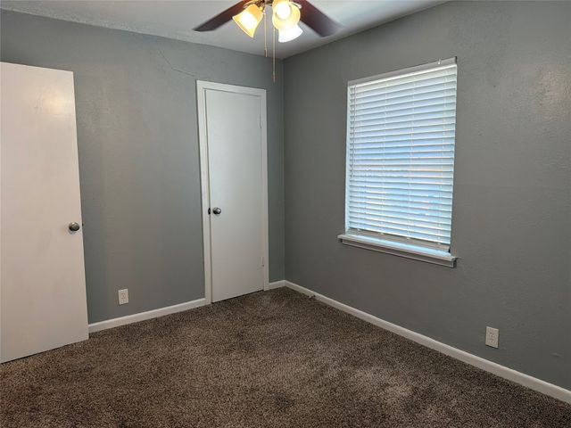 2505 Normont Circle, Fort Worth, TX 76103