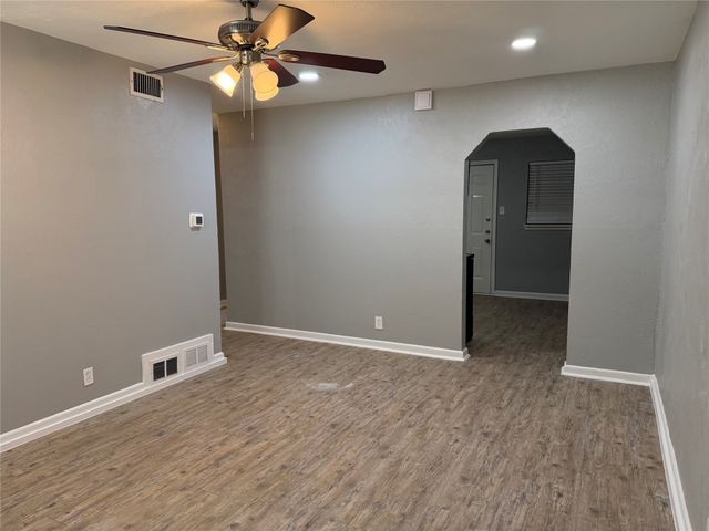 2505 Normont Circle, Fort Worth, TX 76103