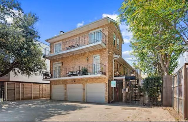 2727 Reagan Street D, Dallas, TX 75219