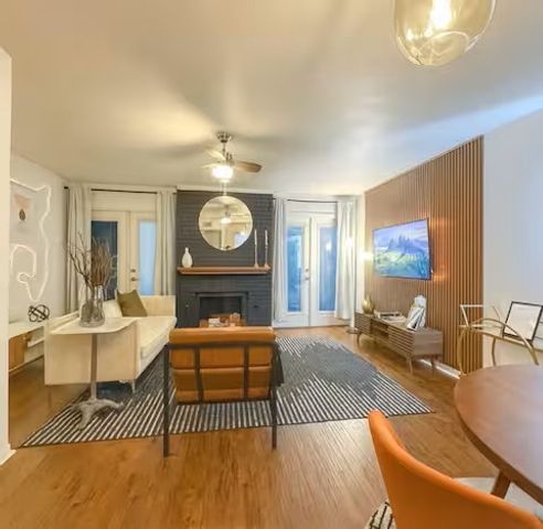 2727 Reagan Street D, Dallas, TX 75219