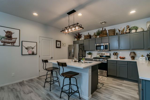 6124 Nauman Drive, Albuquerque, NM 87106