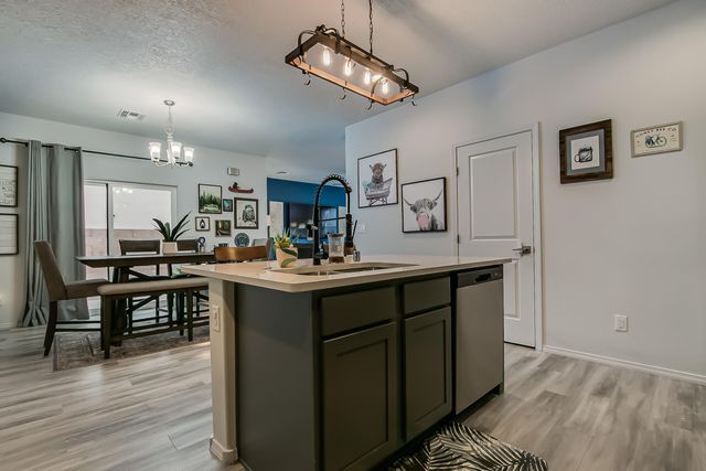 6124 Nauman Drive, Albuquerque, NM 87106