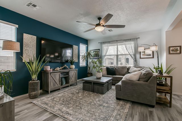 6124 Nauman Drive, Albuquerque, NM 87106