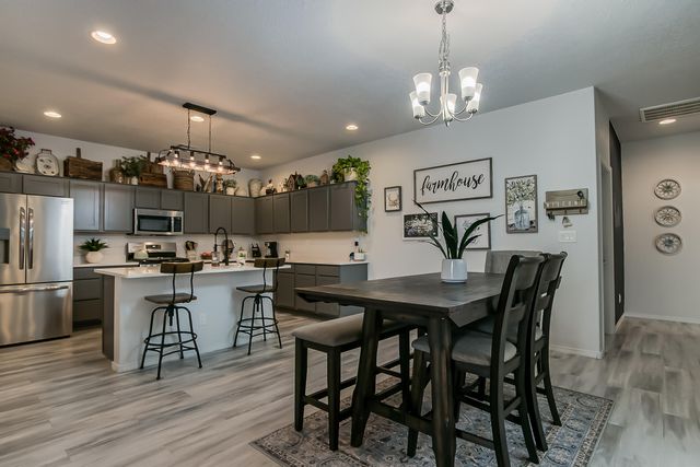 6124 Nauman Drive, Albuquerque, NM 87106