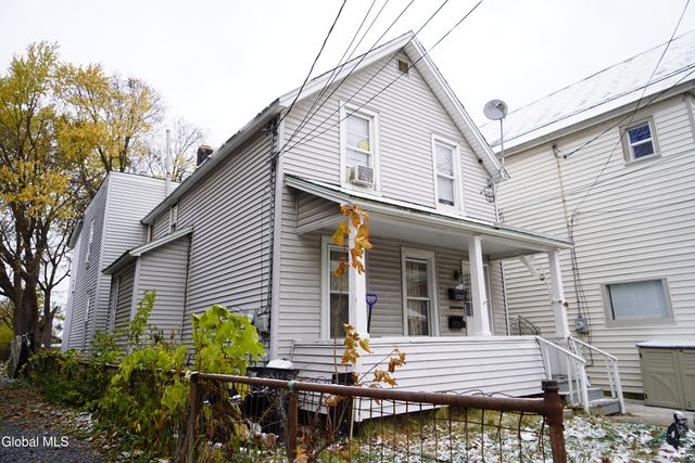 1325 6th Avenue, Schenectady, NY 12303