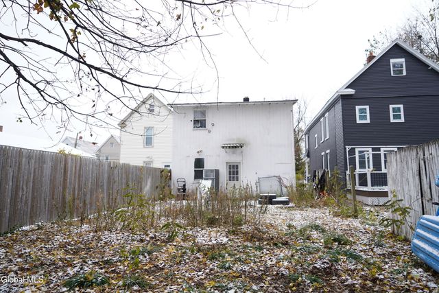 1325 6th Avenue, Schenectady, NY 12303