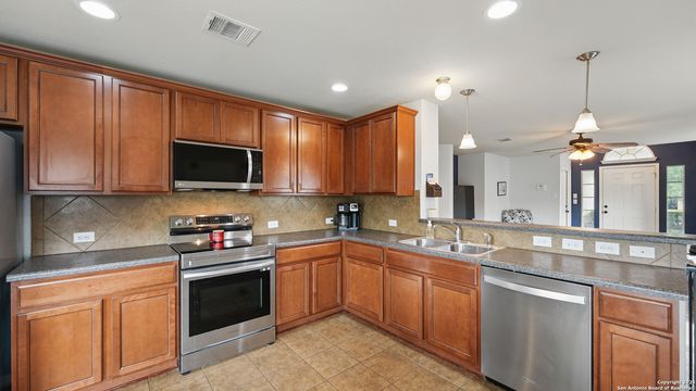 760 Guna, New Braunfels, TX 78130