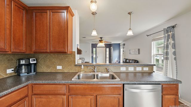 760 Guna, New Braunfels, TX 78130