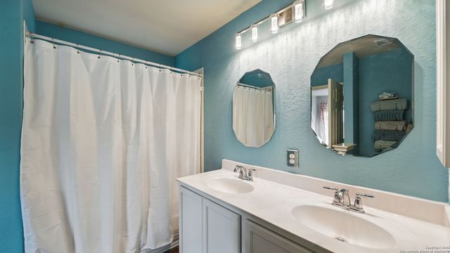 760 Guna, New Braunfels, TX 78130