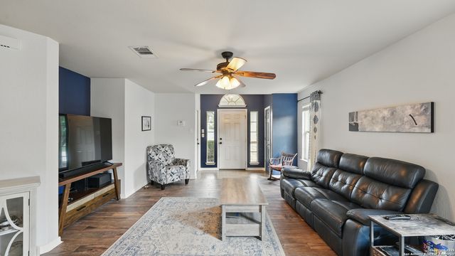 760 Guna, New Braunfels, TX 78130