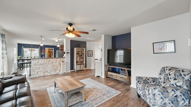 760 Guna, New Braunfels, TX 78130