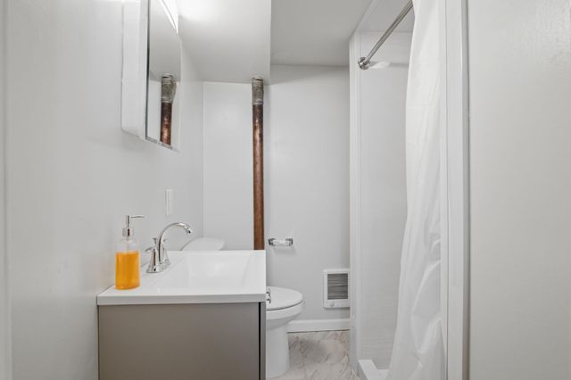 8118 S Spotted Rd, Cheney, WA 99004