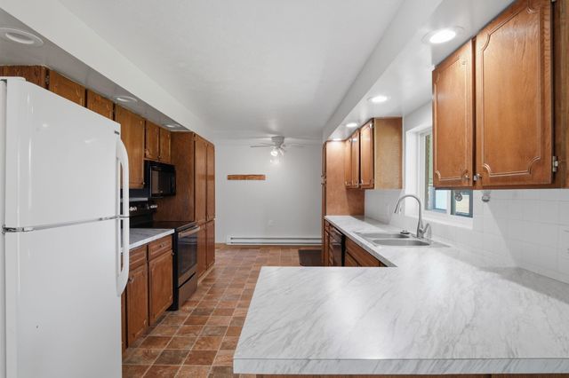 8118 S Spotted Rd, Cheney, WA 99004