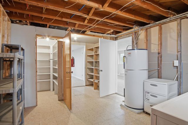 8118 S Spotted Rd, Cheney, WA 99004