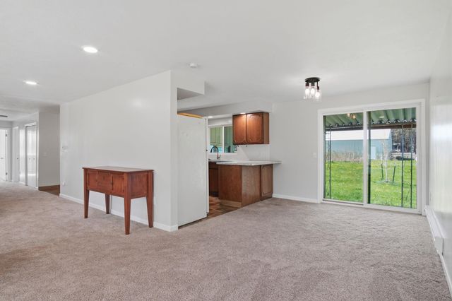 8118 S Spotted Rd, Cheney, WA 99004