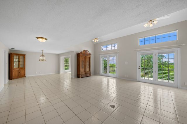 103 Connally Dr, Kerrville, TX 78028