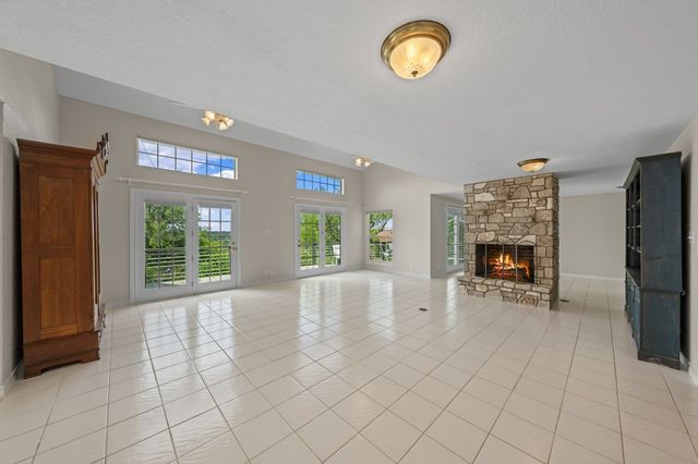 103 Connally Dr, Kerrville, TX 78028