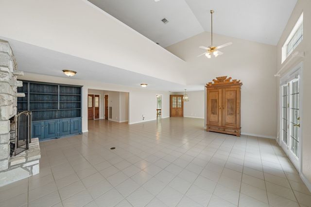 103 Connally Dr, Kerrville, TX 78028