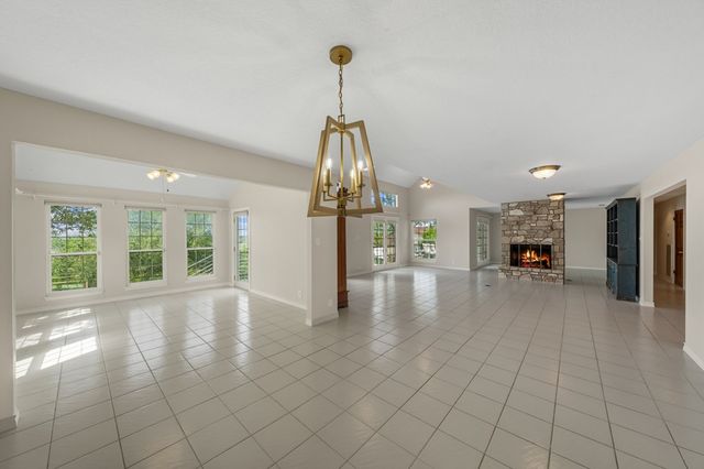 103 Connally Dr, Kerrville, TX 78028