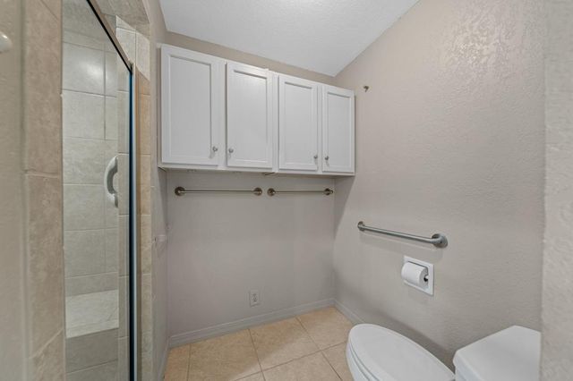 103 Connally Dr, Kerrville, TX 78028